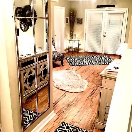 The Haven At Charity House Apartment